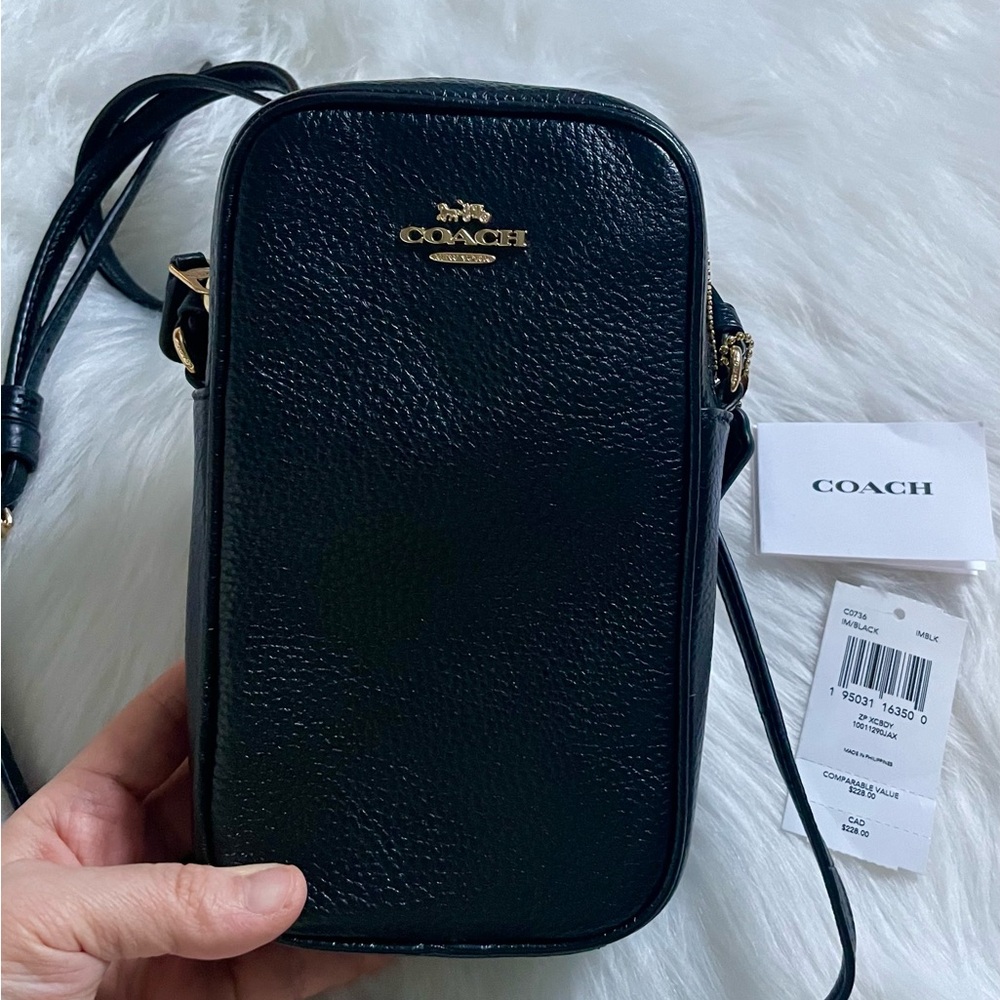 New With Tag. Authentic Coach Black Pebbled Leather Crossbody Bag.